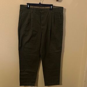 Dockers Men's Dark Green Chinos